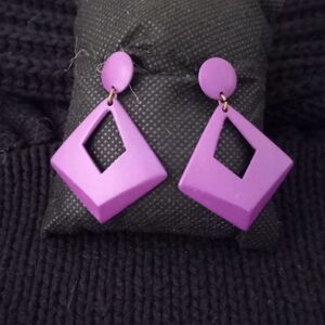 Retro 80s Purple Asymmetrical Metal Dangle Drop Post Stud Earrings